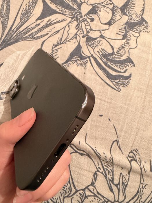 Продам Iphone 17