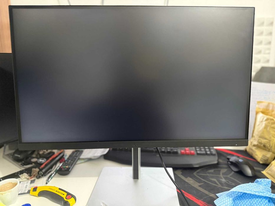 HP E27u G5 LED QHD 2560 x 1440 пиксела, 70 Hz, 5 ms,  27 инча  USB-C монитор