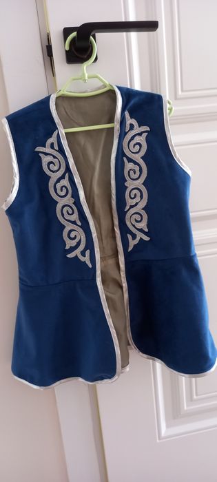 Национальная жилетка