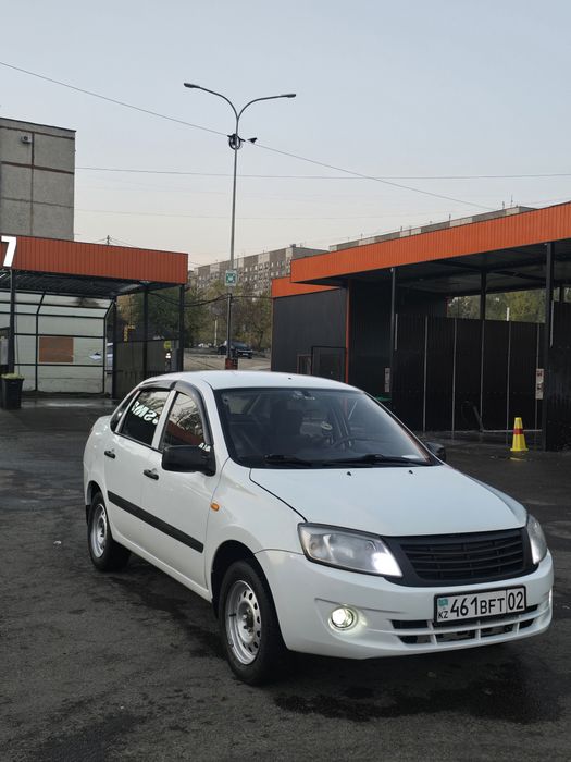 Продам Лада гранта в рассрочку с первоначальным взносом