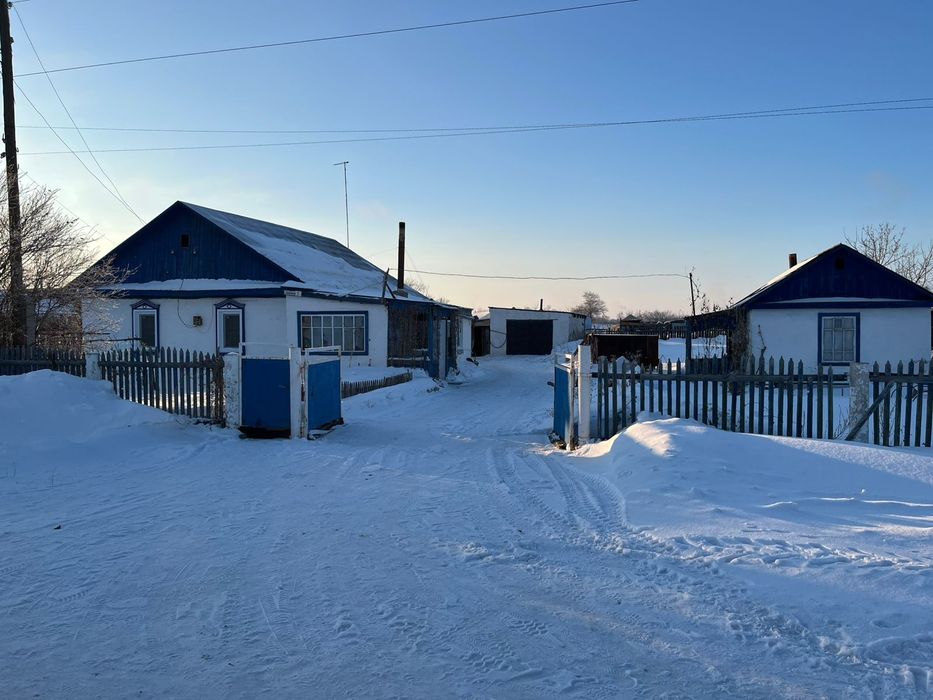 Продам дом  с Луганск