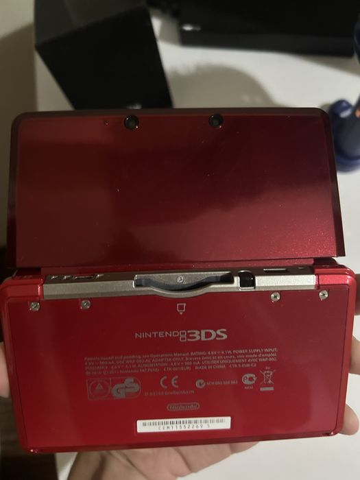 Nintendo 3ds flame red