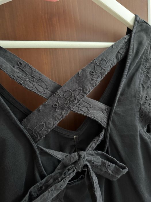 Bluza neagra cu funda