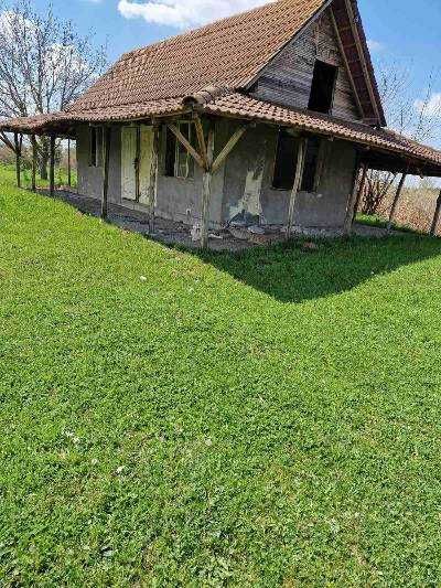 Продава се Парцел в с. Софрониево, Област Враца - 123000 кв.м за 2 €/кв.м - Снимка #4