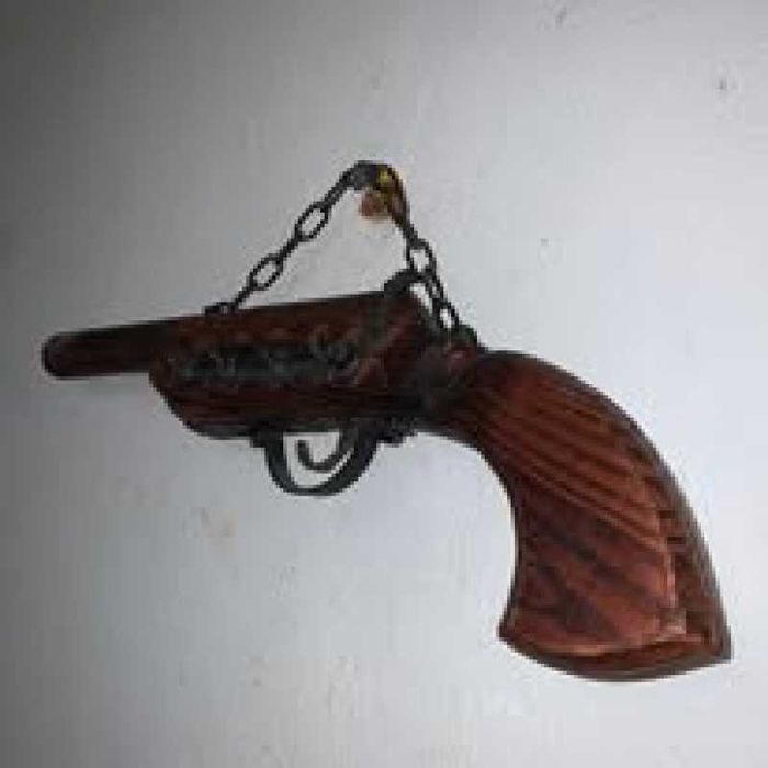 Suport de chei panoplie pistol din lemn cabana decor