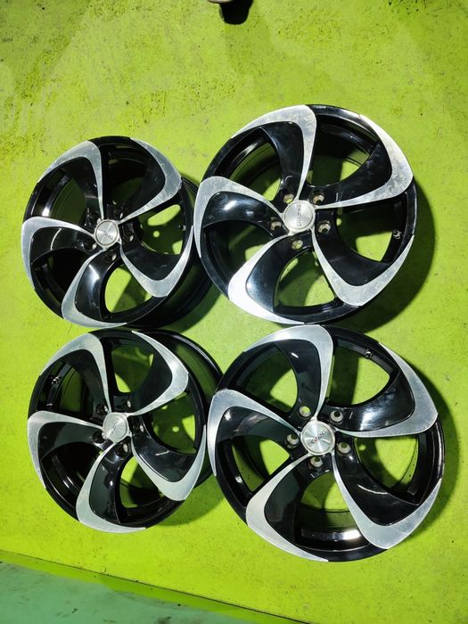 18 5x120 Bmw лети джанти 5х120