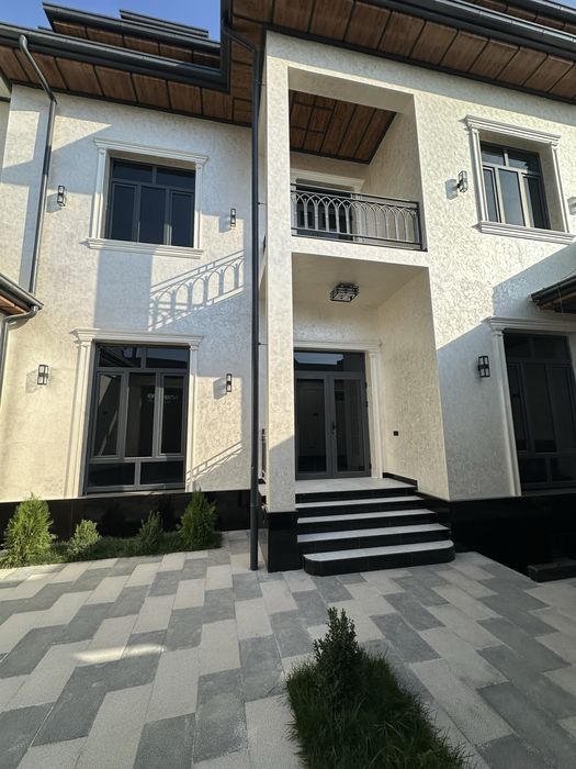 Учкахрамонда уй сотилади. 1.9 сотих 6 хона  155000 газ сув.