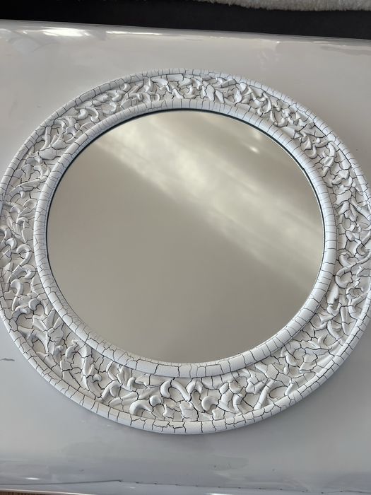 Кръгло огледало- ново.