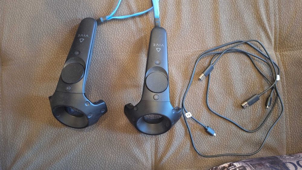 HTC Vive Cosmos Elite