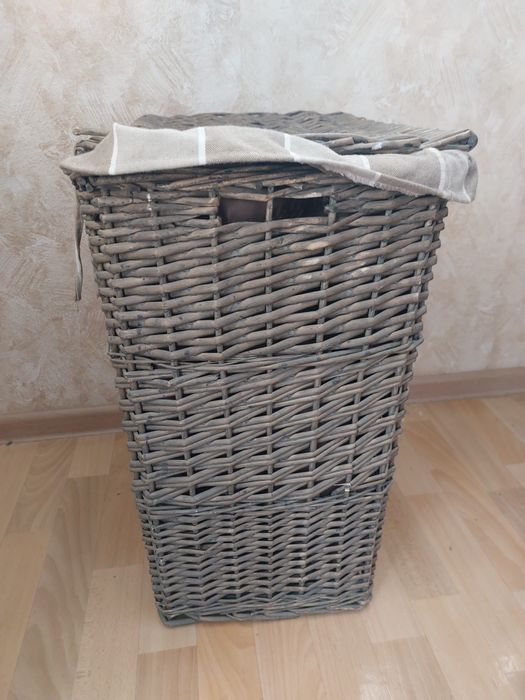 Корзина из бамбука