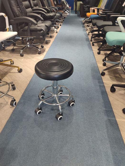 Офисные стулья, барный стул, лабораторный кресло есть гарантия .