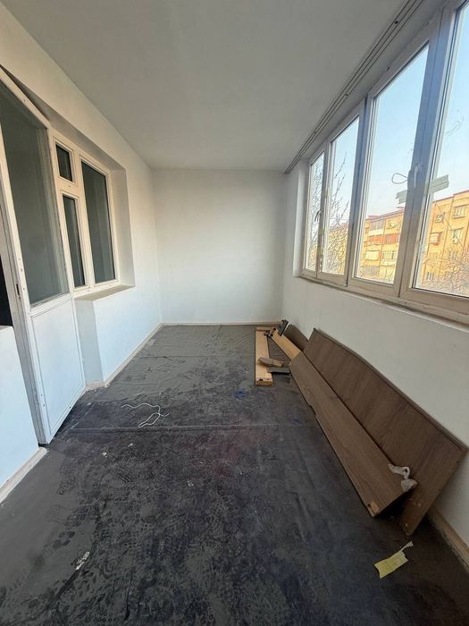 Продаётся 4/3/4 Каракамыш-2/4 Мухбир кирпич Банковский дом Балкон 2х9