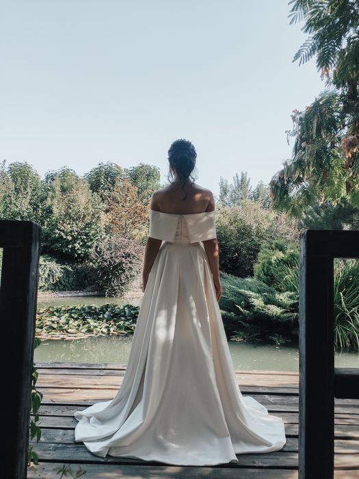 Свадебное платье