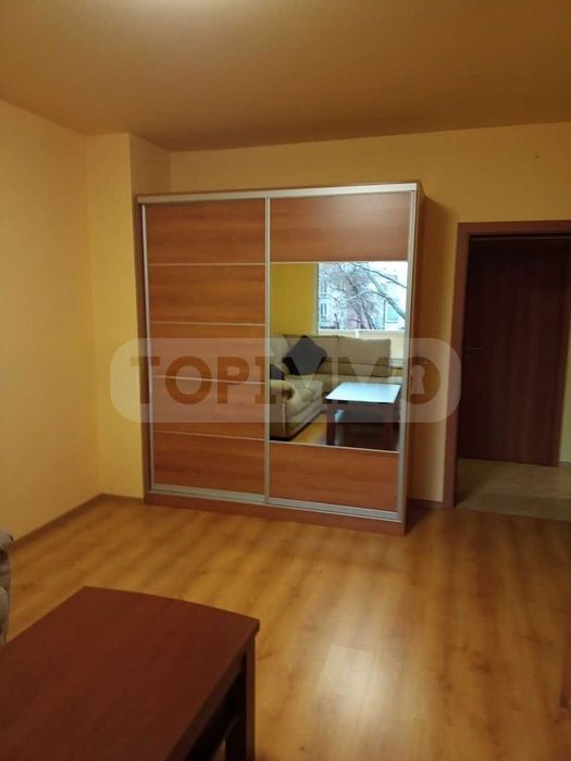 Дава се под наем Тристаен апартамент в Варна, Червен площад - 72 кв.м за 609.96 € - Снимка #10