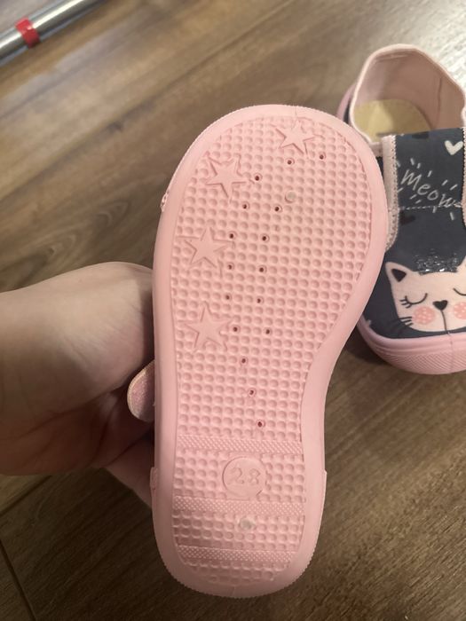 Пантофи Колев и Колев