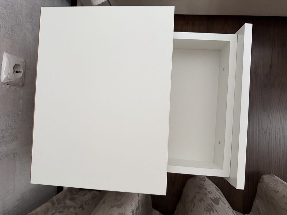 Продам 2 тумбочки