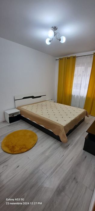 Inchiriez apartament