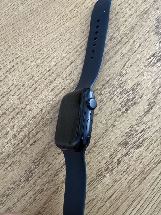 Apple watch SE 2024