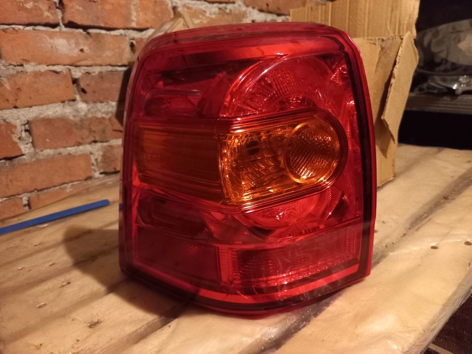 Ляв стоп за Тойота Ленд Крузер V8