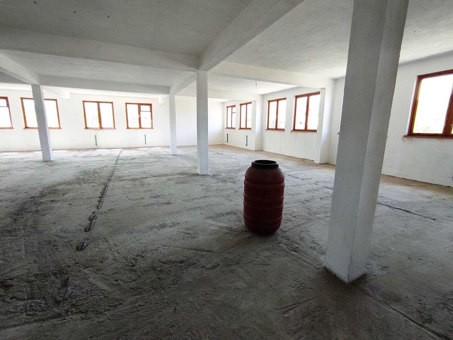 Ракитово, Промишлена сграда-склад, работещ бизнес