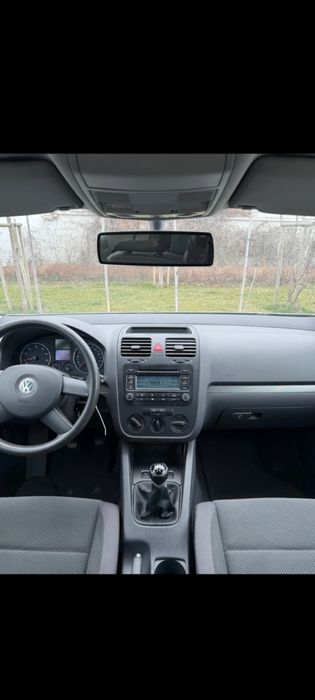 Volkswagen Golf 5 – Под наем / Rent a Car