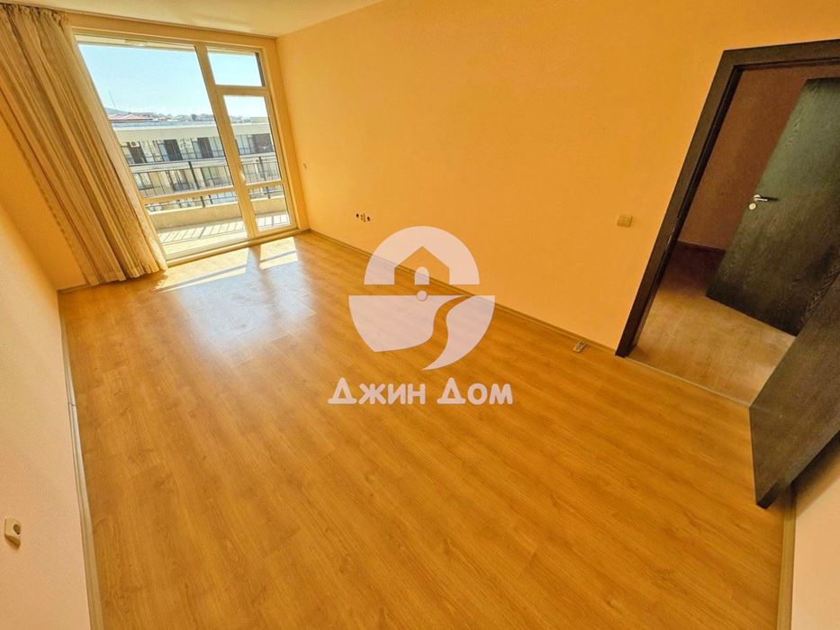 Продава се Двустаен апартамент в Свети Влас - 82 кв.м за 1341 €/кв.м - Снимка #1