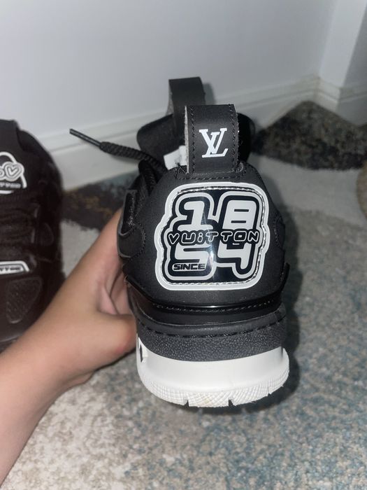 Papuci Louis Vuitton