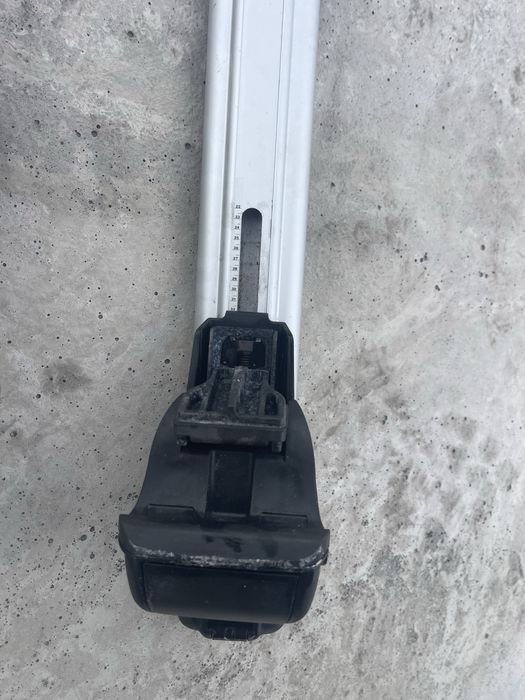 Напречни греди за багажник Таван Thule Audi