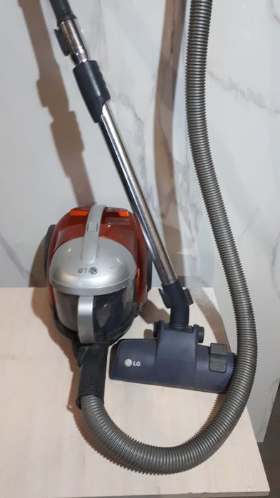 Пылесос  LG сухой чистки