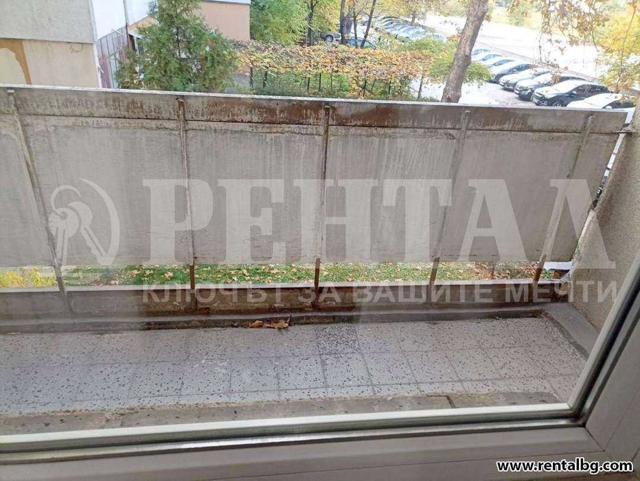 Дава се под наем Тристаен апартамент в Пловдив, Център - 86 кв.м за 408 € - Снимка #12