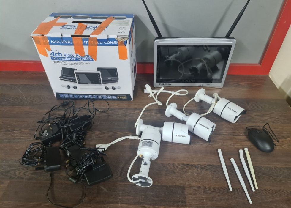 Camere supraveghere video iluminat