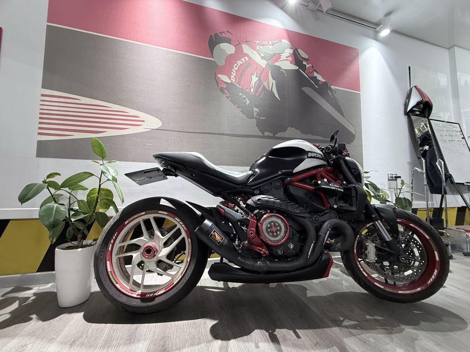 Ducatti Monster 821