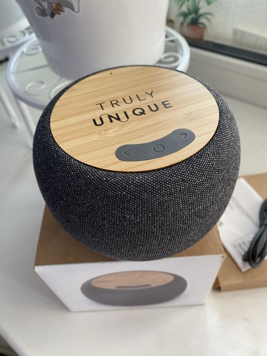 Продам колонку и зарядное устройство