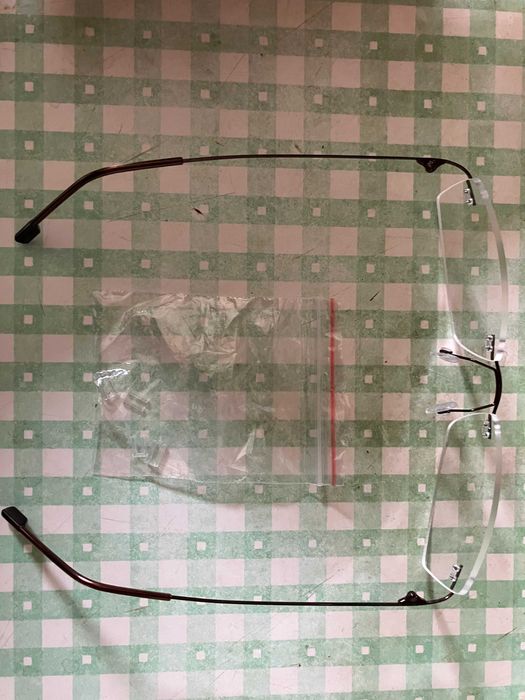 Rame ochelari fara contur (rimless)