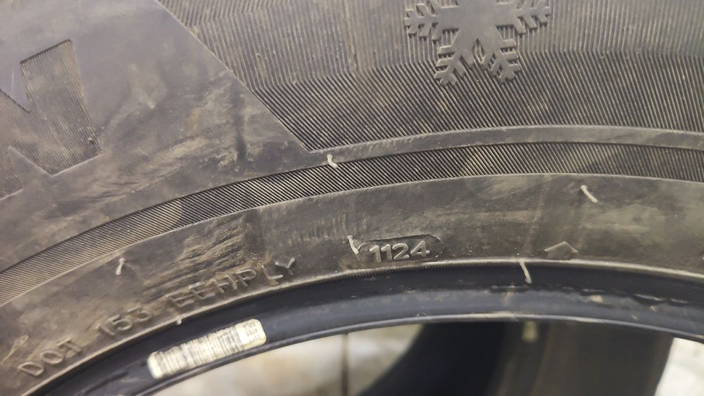 Шины сайлун клмплект