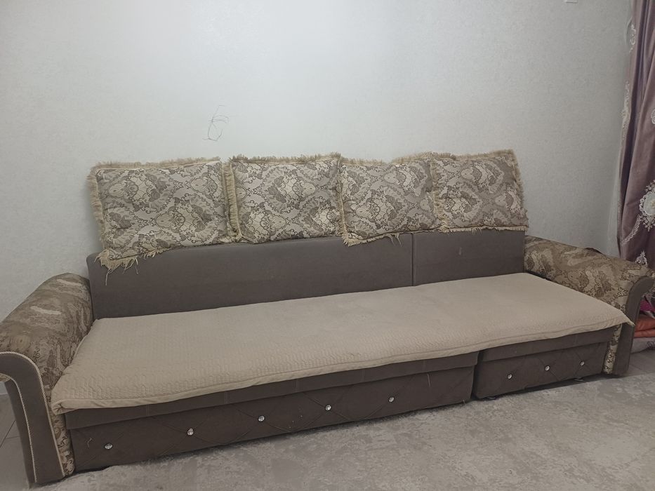 Продается диван 3 м, цена 50.000