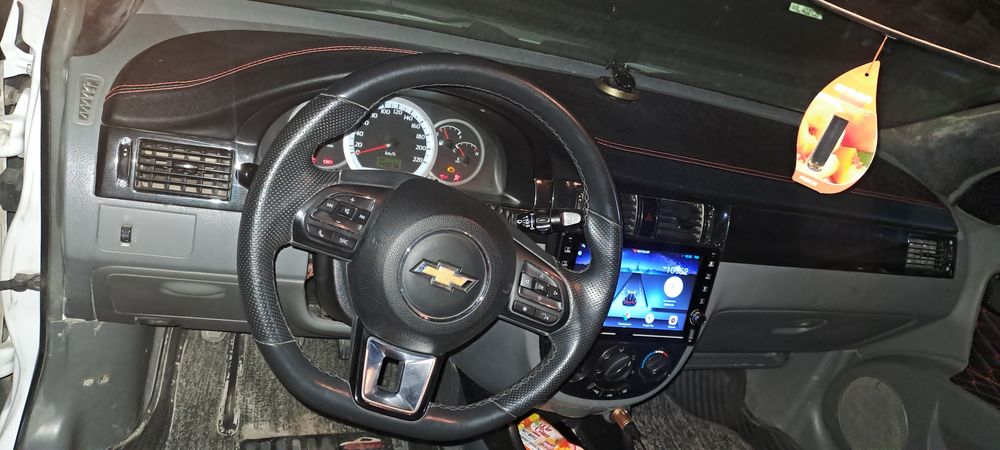 Енгил автомобил ласетти 1.8