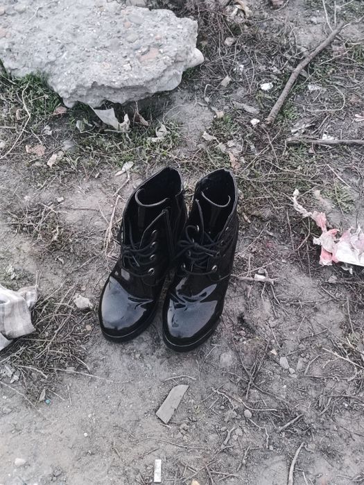 Женские ботинки 37 размер