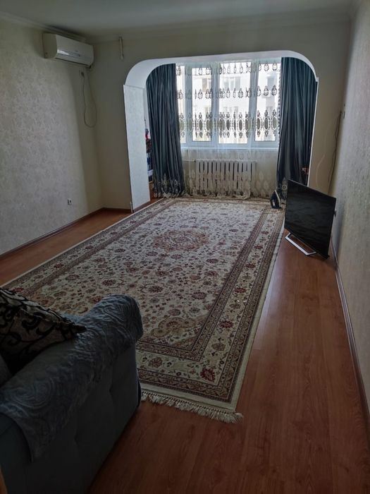 Продам квартиру  3 комнатную
