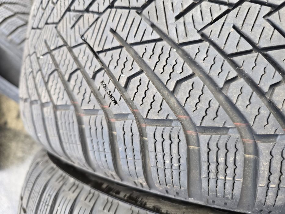 Anvelope iarna 255 45 19