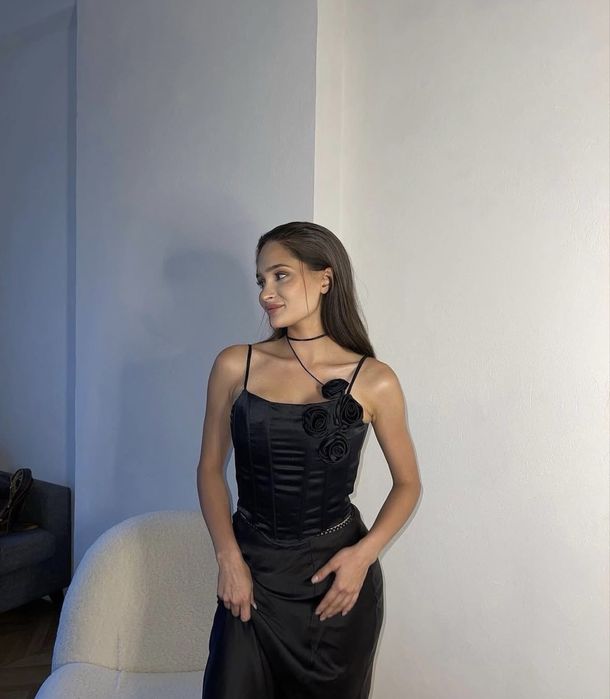 Корсет с розочкой