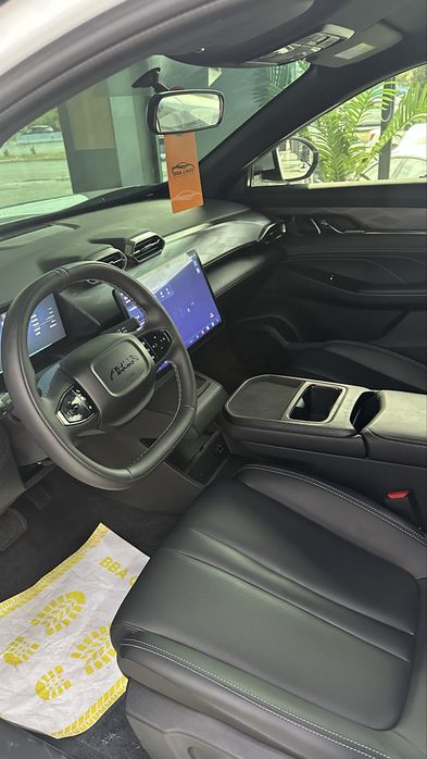 Dongfeng aelous L7 ev