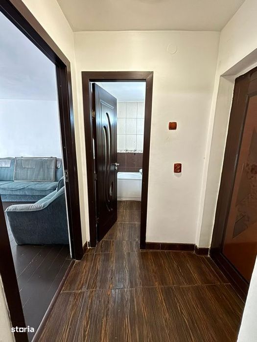 Apartament cu 2 camere, 38 mp, zona Vest