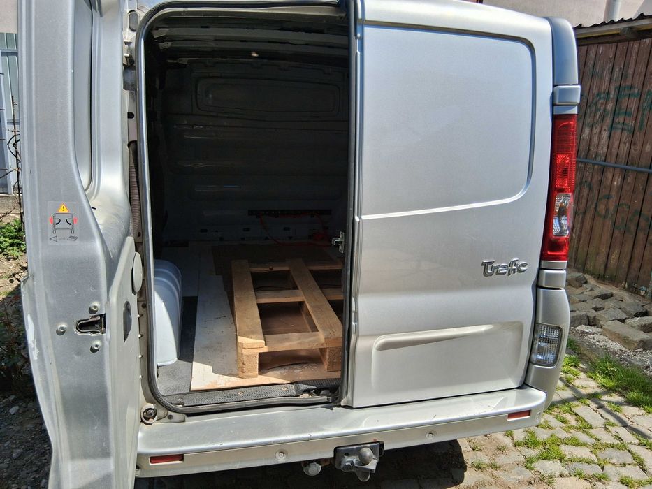 Transport marfa cu duba / tractari auto, rulota, remorca