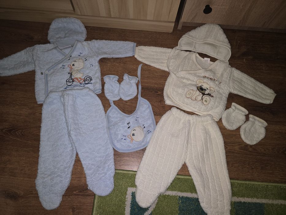 2 бебешки комплектчета