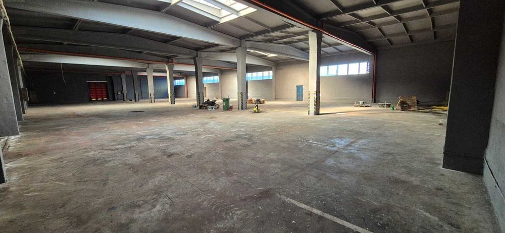 Inchiriem hala industraia Ploiesti (zona PLoiesti Sud)