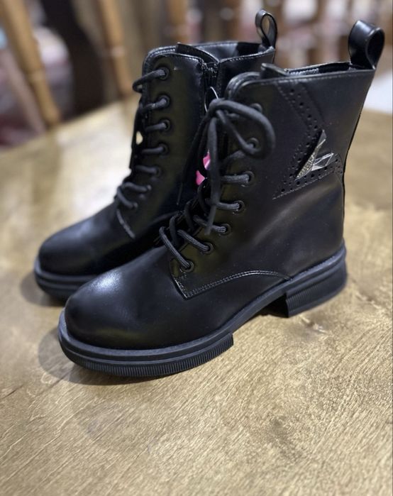 Ботинки детские новые