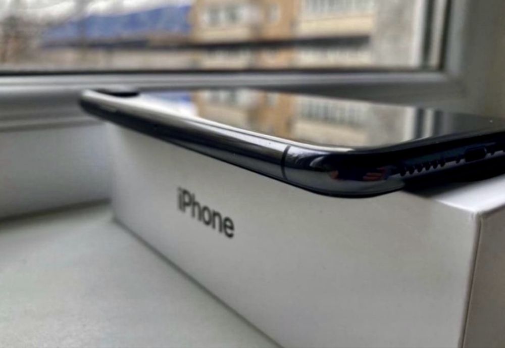 Apple iPhone XS (64)