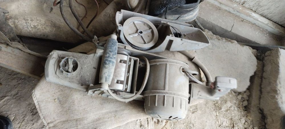 Sotiladi kelishamiz donasi 200 ming dan