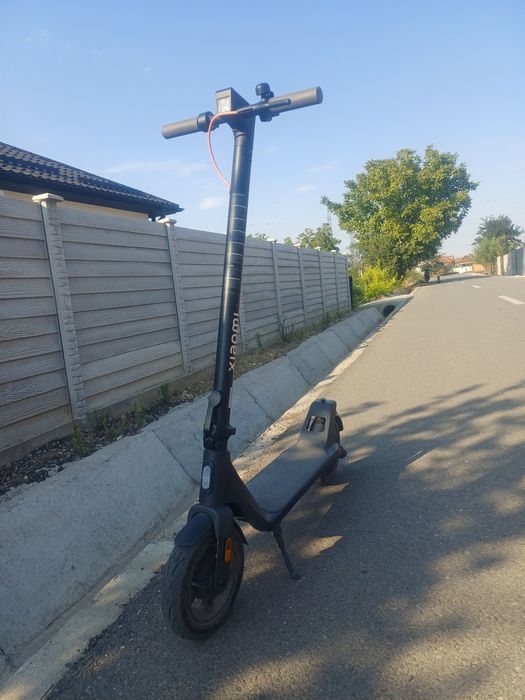 Trotineta electrica Xiaomi scooter 4 lite